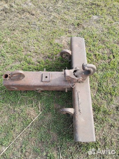 Сцепка на навеску трактора