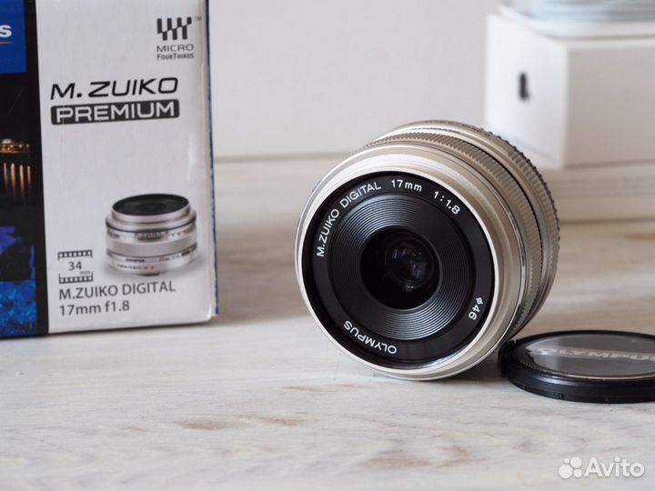 Объектив Olympus 17/1.8