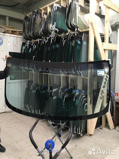 Лобовое стекло Форд Транзит