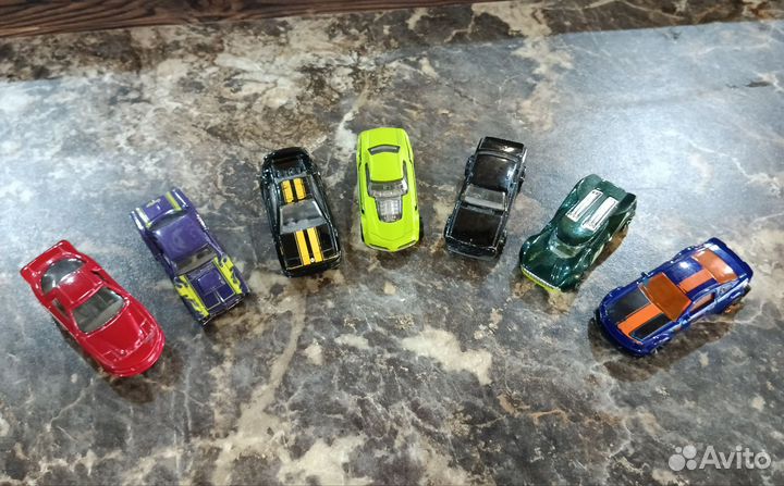 Hot wheels машинки