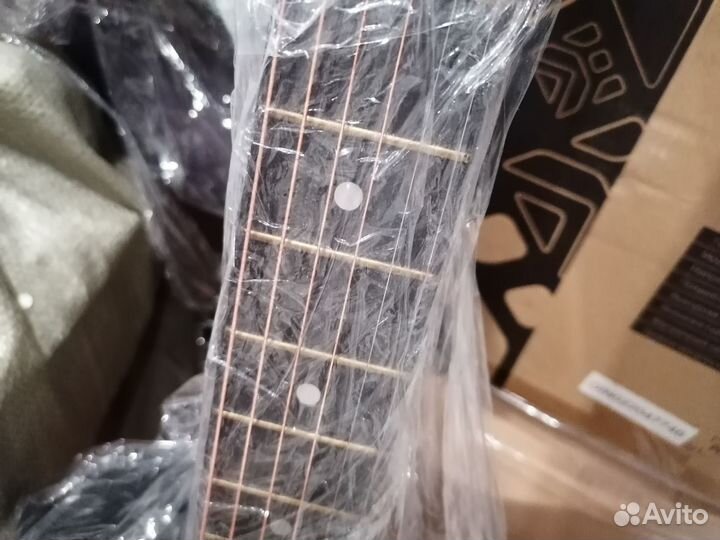 Классическая гитара шестиструнная