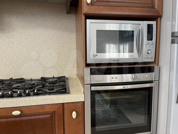 Дом 250 м² на участке 7 сот.