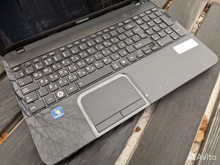 Ноутбук Toshiba Satellite L850 на i5