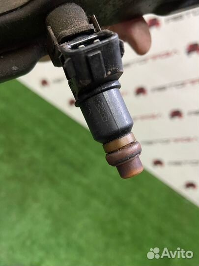 Топливная рампа с форсунками Honda civic 8 4d r18a