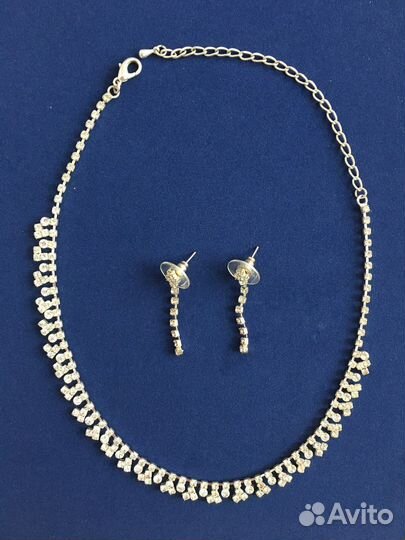 Бижутерия (колье и серьги)