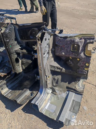 Четверть передняя левая Nissan Qashqai J11