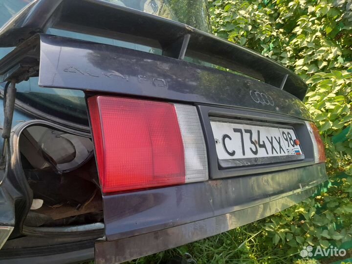 Крышка багажника Audi 80 b3 со спойлером