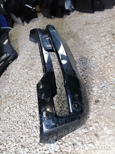 Бампер передний Toyota Land Cruiser 200 5211960M50