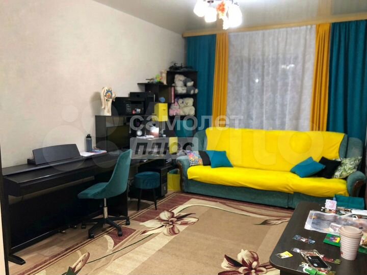 Доля в 3-к. квартире, 86 м², 6/9 эт.