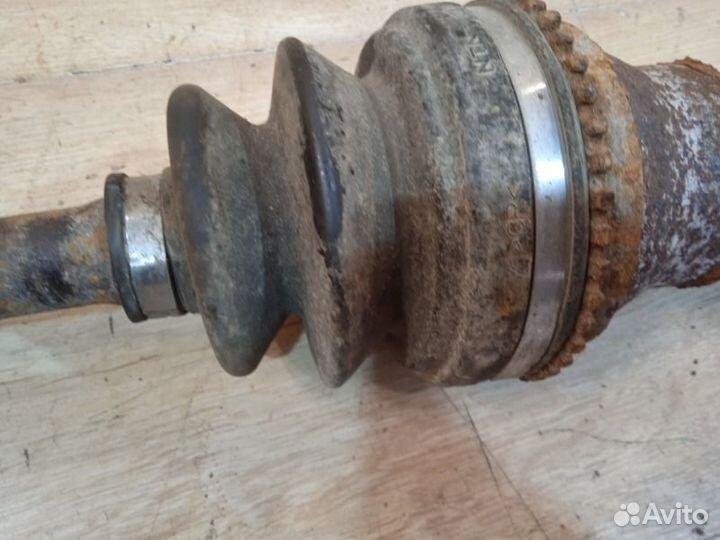 Привод (полуось ) задний правый Mitsubishi