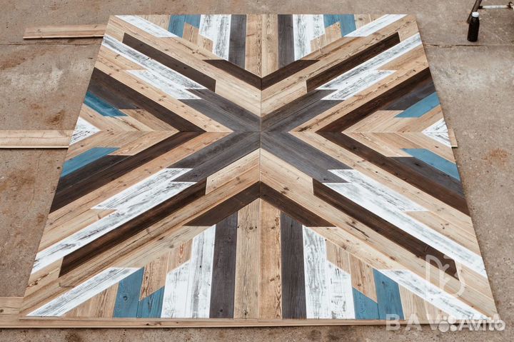 Панно из дерева