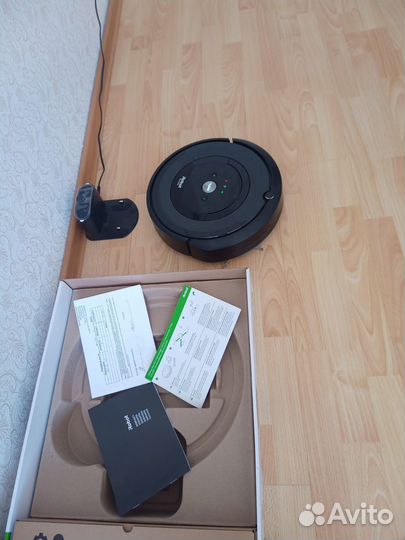 Робот пылесос Robot Roomba e5