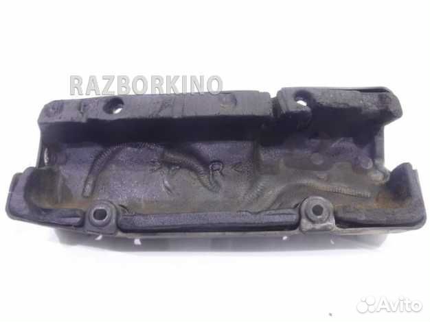 Крышка двигателя