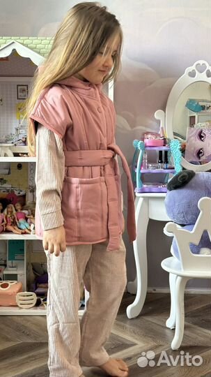 Жилетка для девочки новая