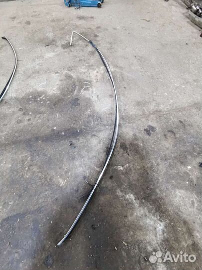 Молдинг крыши правый audi а6 с5 седан