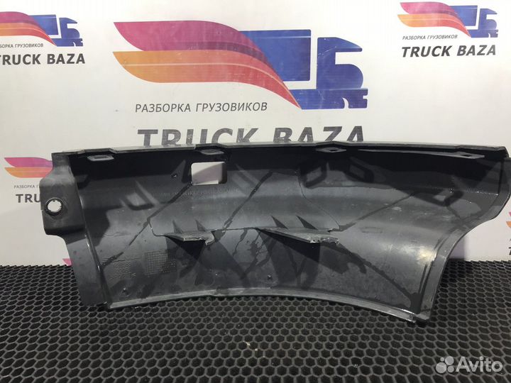 1438563 Накладка над фарой левая Scania 5-series