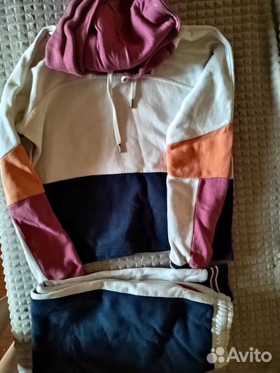 Спортивный костюм женский