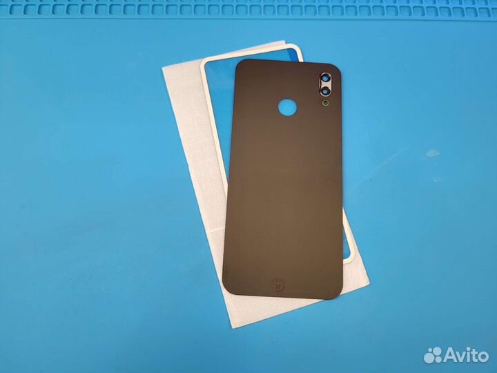 Задняя крышка Huawei P20 Lite