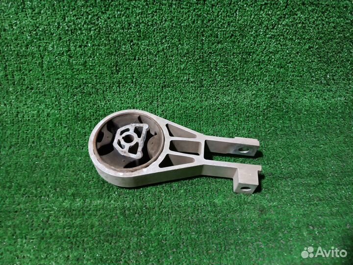 Опора двигателя задняя Opel Corsa D (2006—2010)