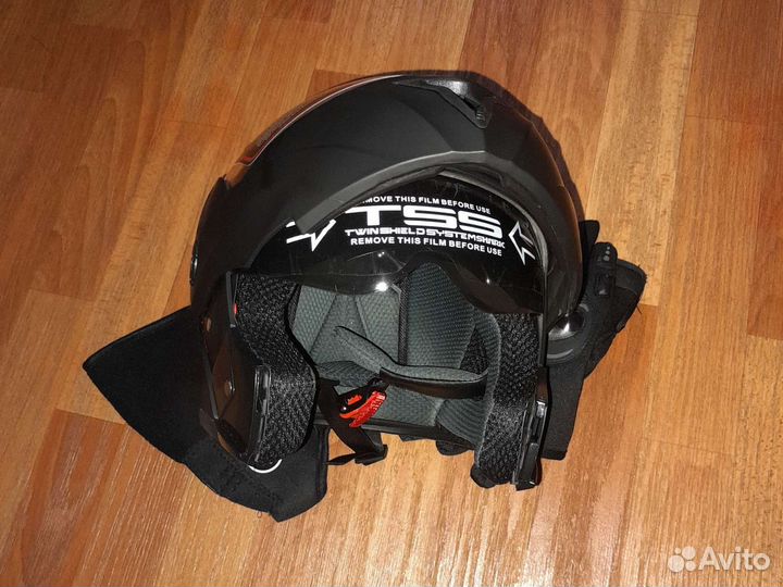 Мотошлем новый с перчатками и маской