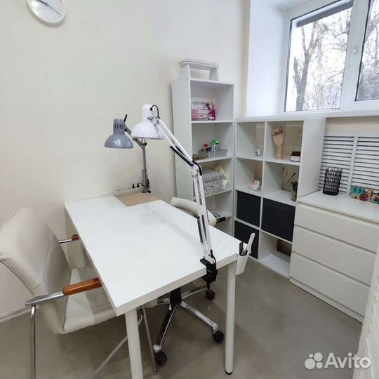 Аренда места для мастера маникюра