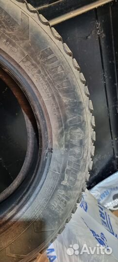 Goodyear Ultragrip Ice Arctic 215/65 R16