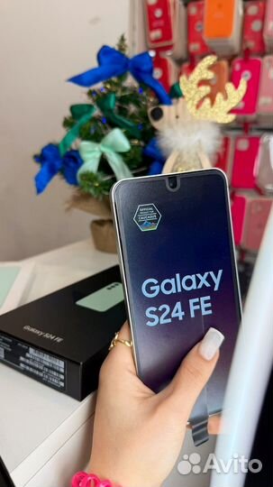 Samsung Galaxy S24 FE, 8/256 ГБ