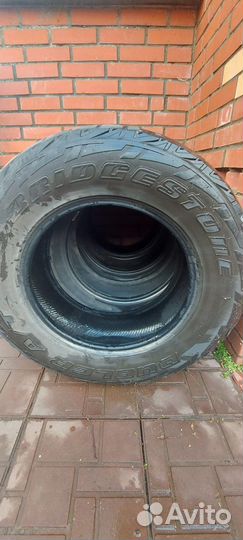 Bridgestone Dueler A/T 697 265/65 R17