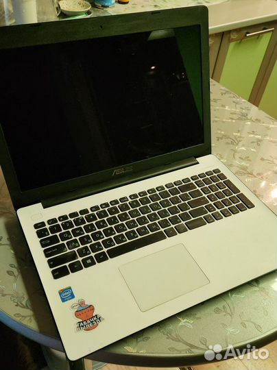 Ноутбук asus