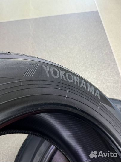 Yokohama BluEarth-GT AE-51 215/55 R17 94W
