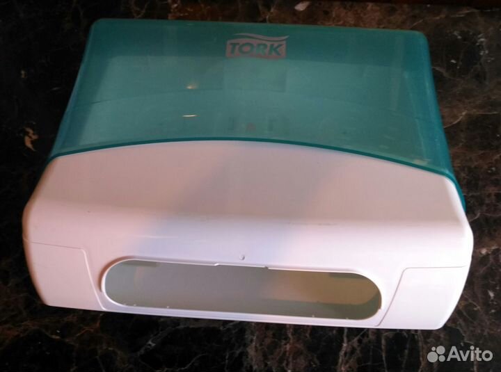 Диспенсер протирочных салфеток Tork Performance W4