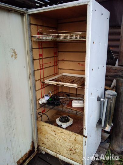 Коптильня холодного копчения с дымогенератором