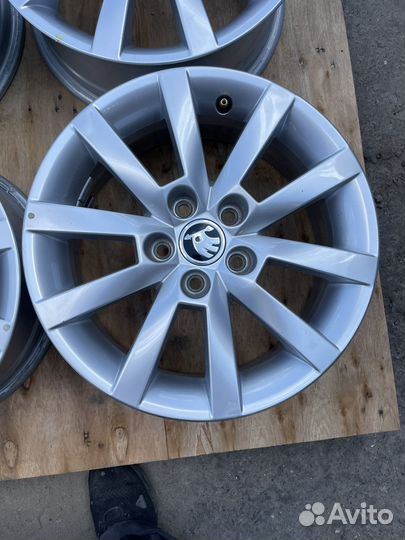 Литые диски r15 Оригинал skoda rapid