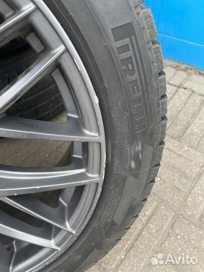 R18 Pirelli Ice Zero 245/45, PCD 5x112 DIA 52