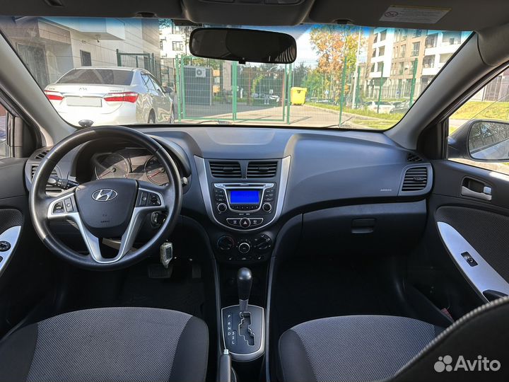 Hyundai Solaris 1.6 AT, 2013, 58 367 км