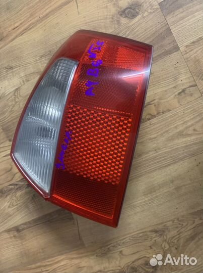 Фонарь правый Audi A4 B6