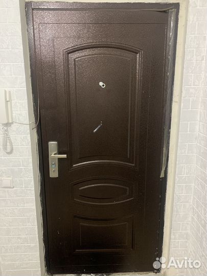 Продаётся дверь