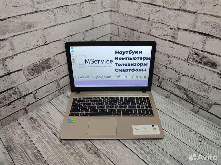 Игровой ноутбук Asus/MX110/4Gb/SSD240Gb/15.6