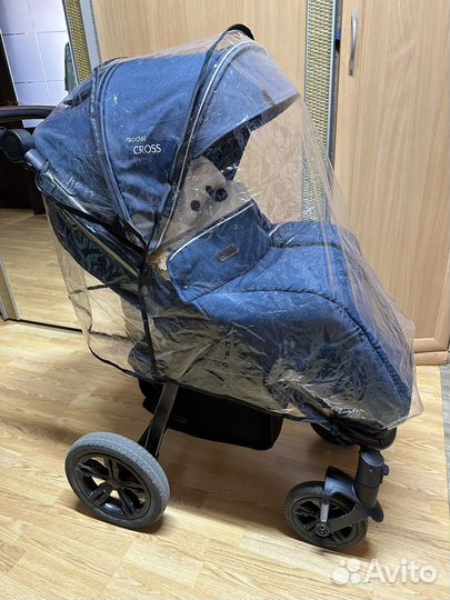 Прогулочная коляска bubago cross