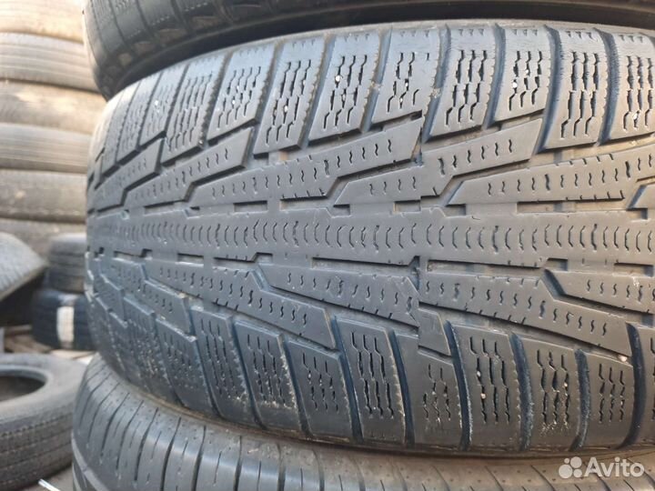 Nokian Tyres Hakkapeliitta R 225/55 R16 99R