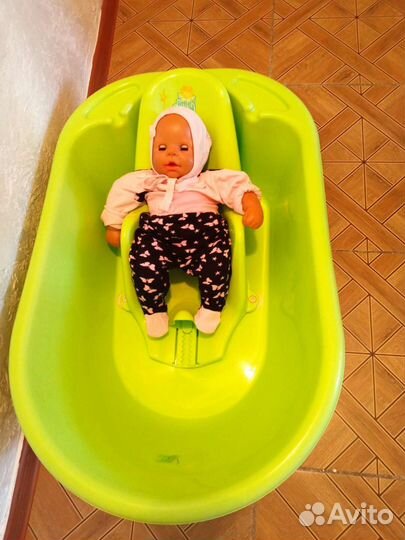Ванночка для купания с горкой
