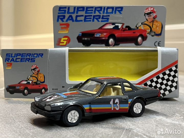 Винтажная гоночная машинка Superior racers 3