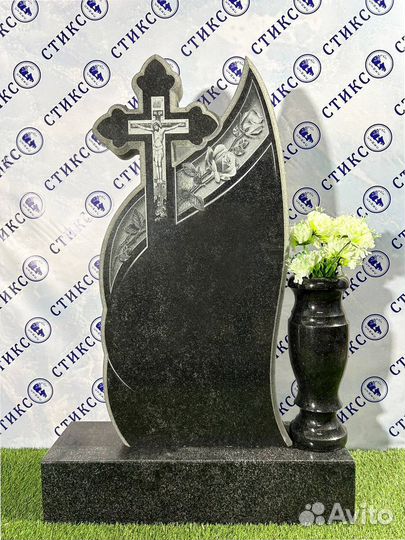 Памятники из гранита в наличии и под заказ