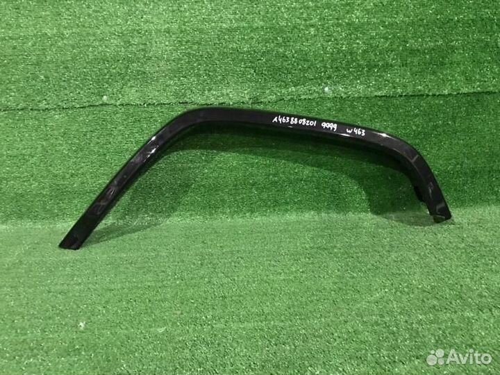 Накладка/расширитель крыла/арки передний правый Me
