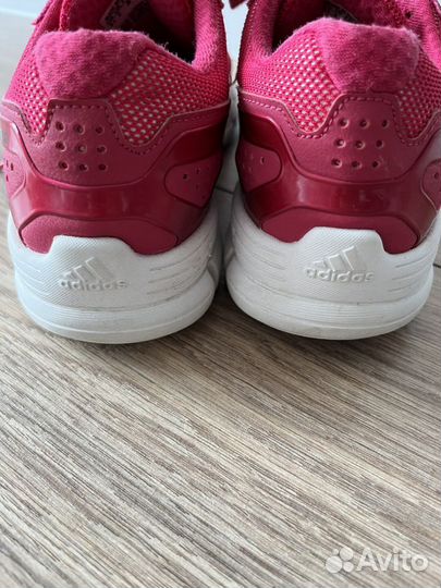 Кроссовки женские adidas 37 размер бу розовые