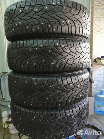 Gislaved NordFrost 100 SUV 215/65 R16