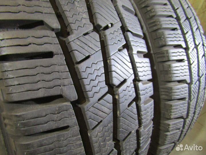 Michelin Agilis Alpin 215/60 R17