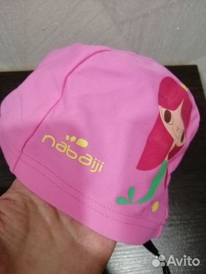 Очки и шапочка для плавания