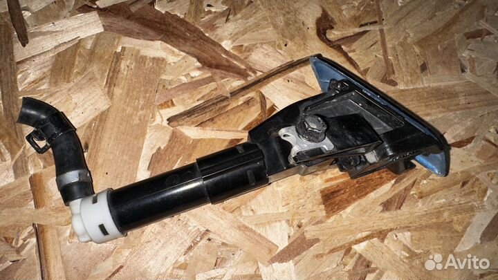 Форсунка омывателя фар Nissan Gt-R35