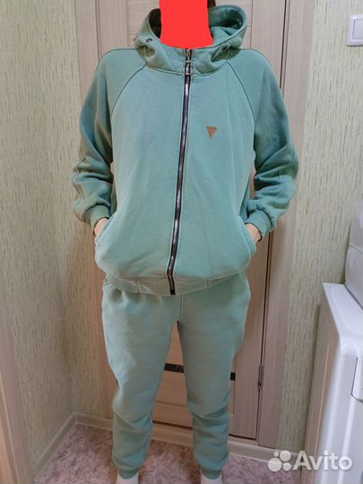 Спортивный женский костюм флисовый